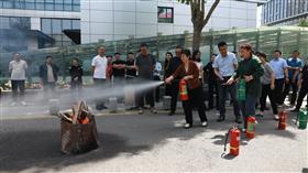 标题:中电建冀交高投开云(中国)Kaiyun·官方网站-科技股份有限公司开展安全培训及消防演练<br/>说明:<br/>日期:2026/4/24 12:21:01