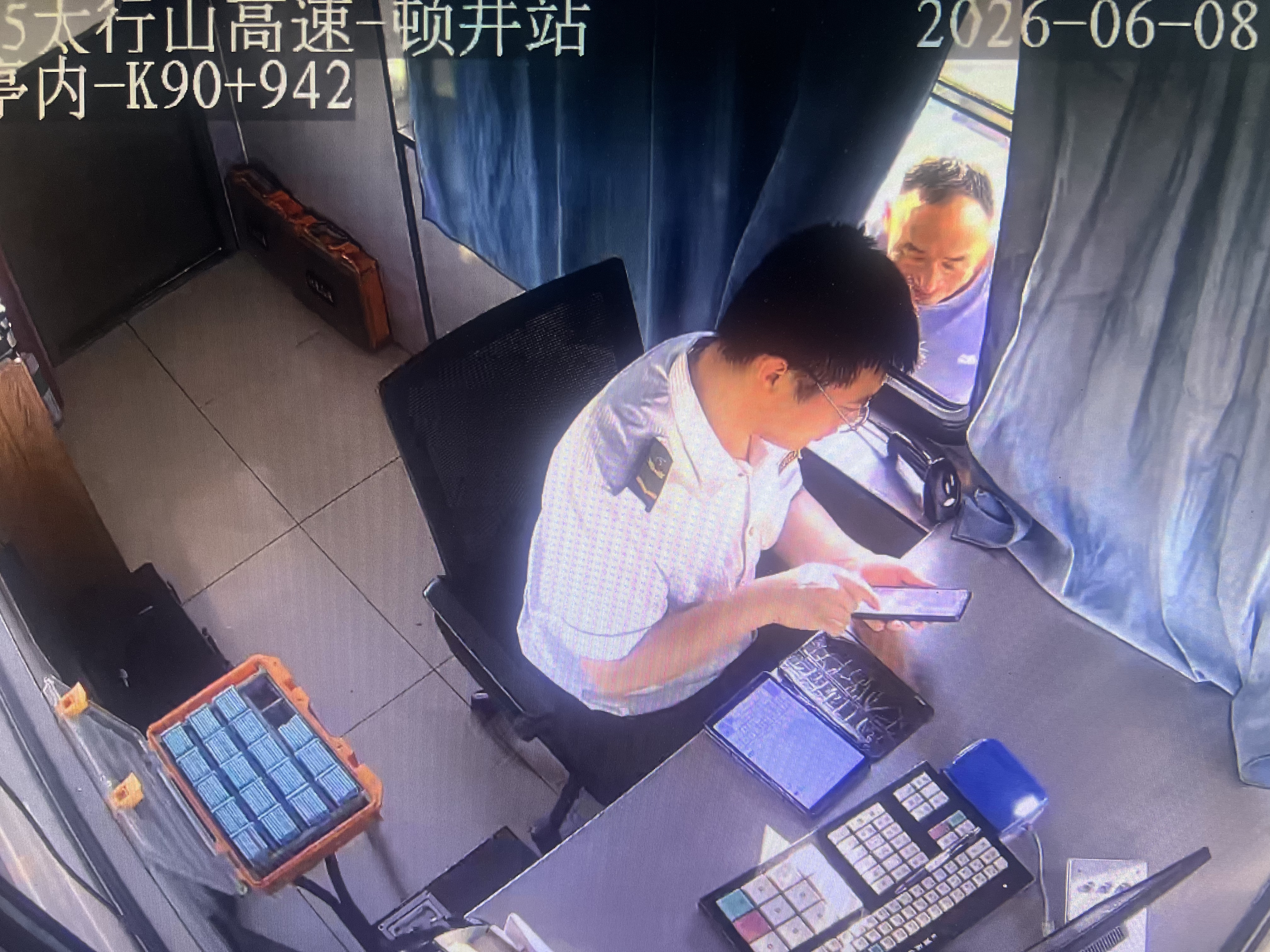 7902be7cae0f61ee1552ea13c08adcca.jpg