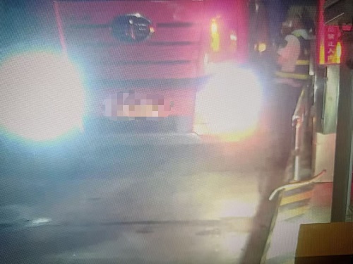 货车.jpg
