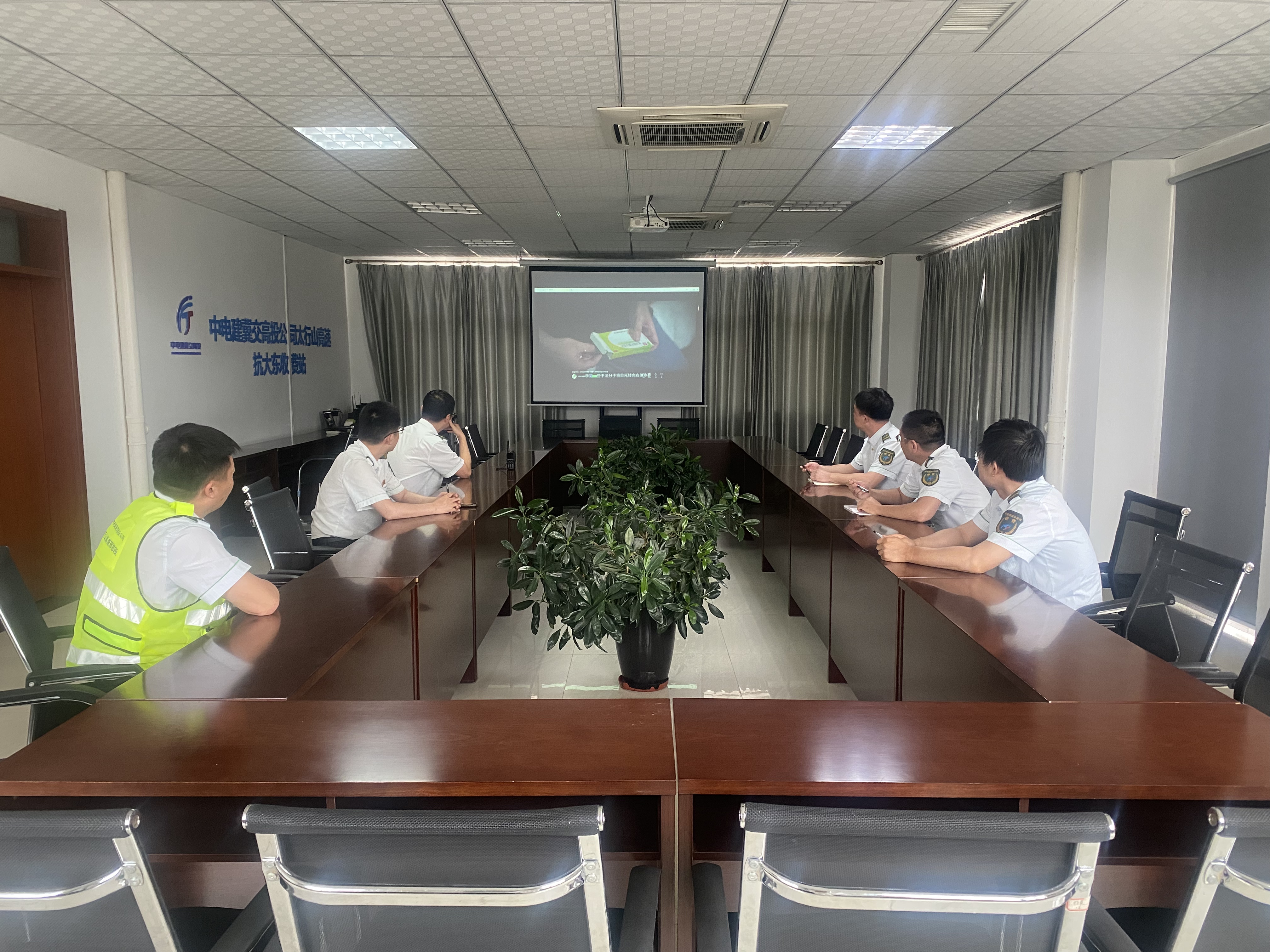 微信图片_20260618163428_436_70.jpg
